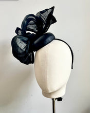 Alania - Black Leather and Silk Fascinator