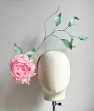 Halli - Pink Feather Flower Fascinator