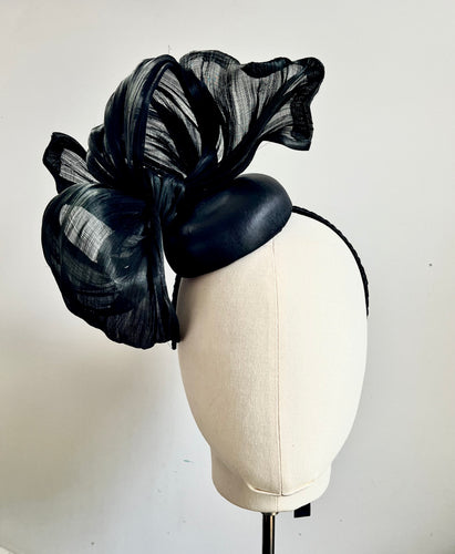 Alania - Black Leather and Silk Fascinator