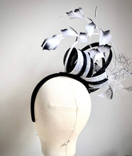 Verona - Black & White  Fascinator - MM1067