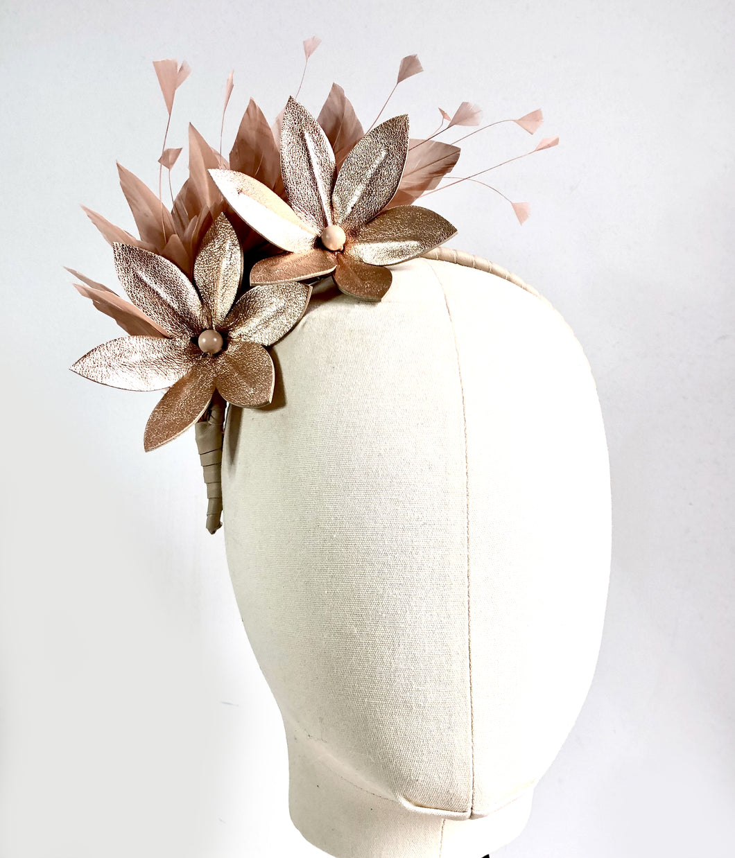 Kat - Black & White Leather and Feather Fascinator - MM844